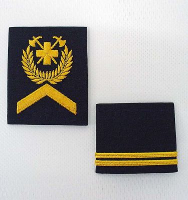 Epaulettes